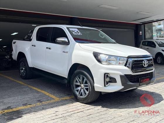 TOYOTA HILUX 2.8 SR 4X4 CD 16V DIESEL 4P AUTOMÁTICO